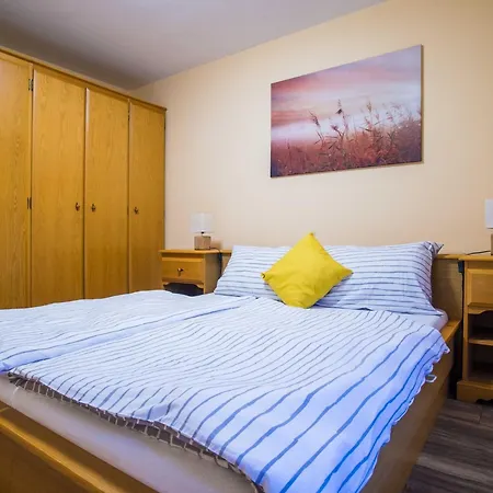 Lägenhet Hilltop Cozy - Two Bedroom Luče